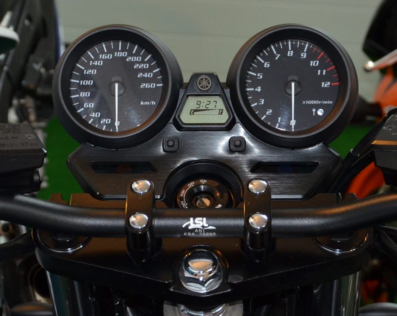 2010er Yamaha XJR1300 Instrumente