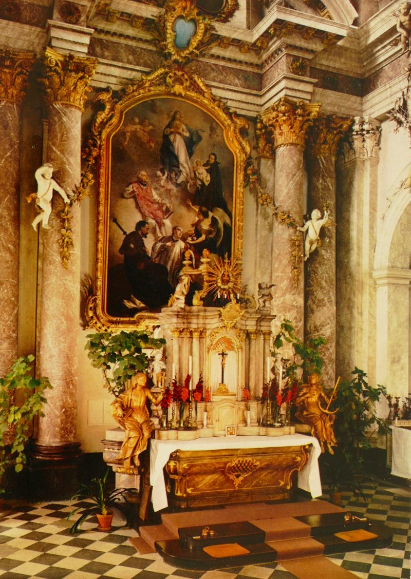 Innenraum der Jesuitenkirche in den 1960ern