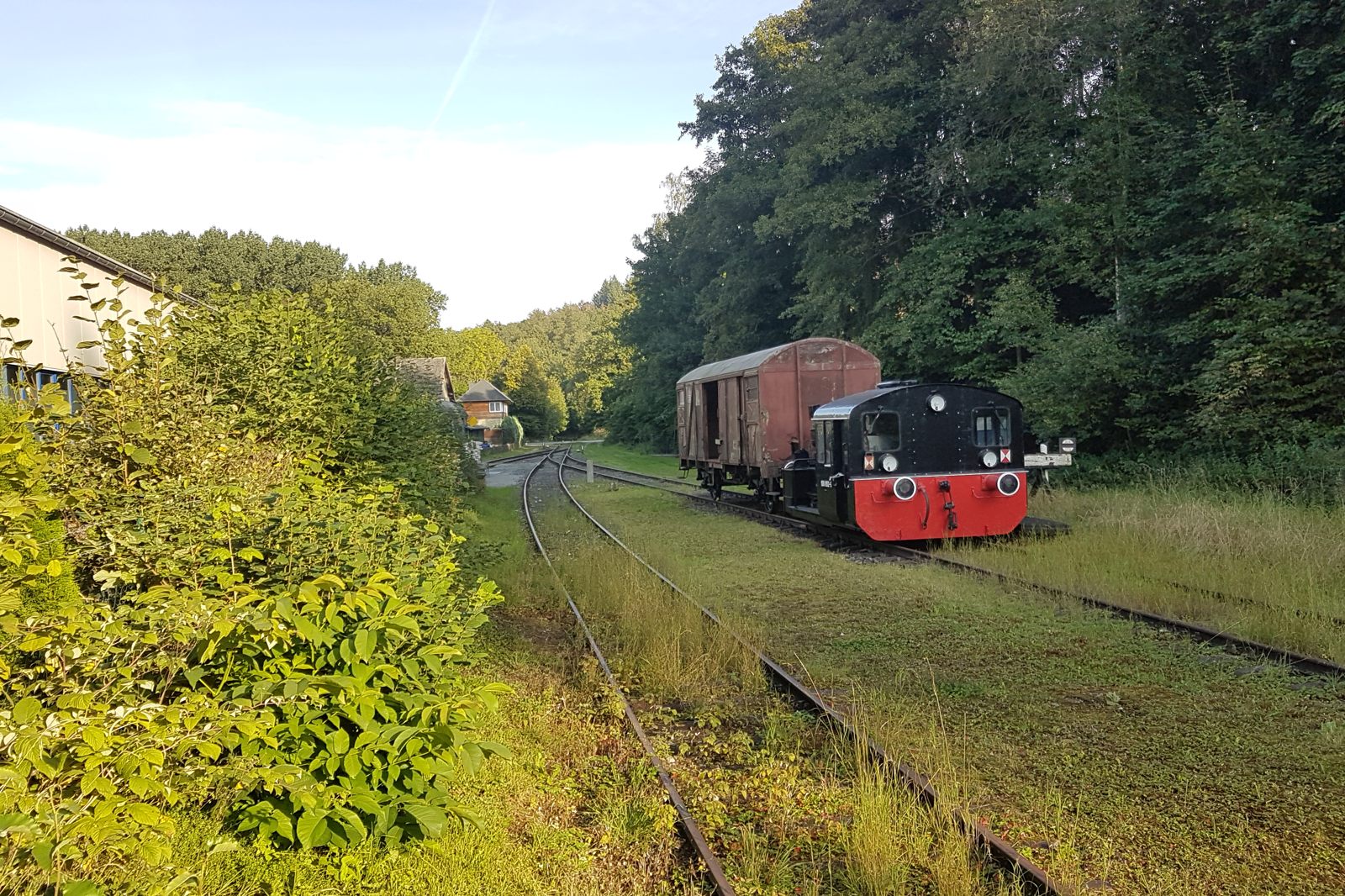 Der Almetalverein gibt nicht auf: Kleindiesellok zum Arbeiten und "Spielen"