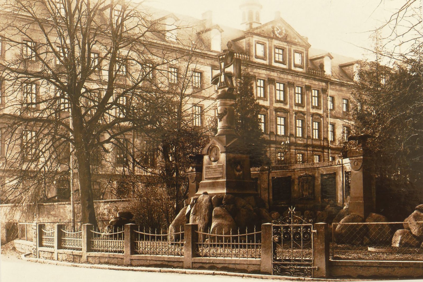 Kriegerdenkmal in den 1920ern