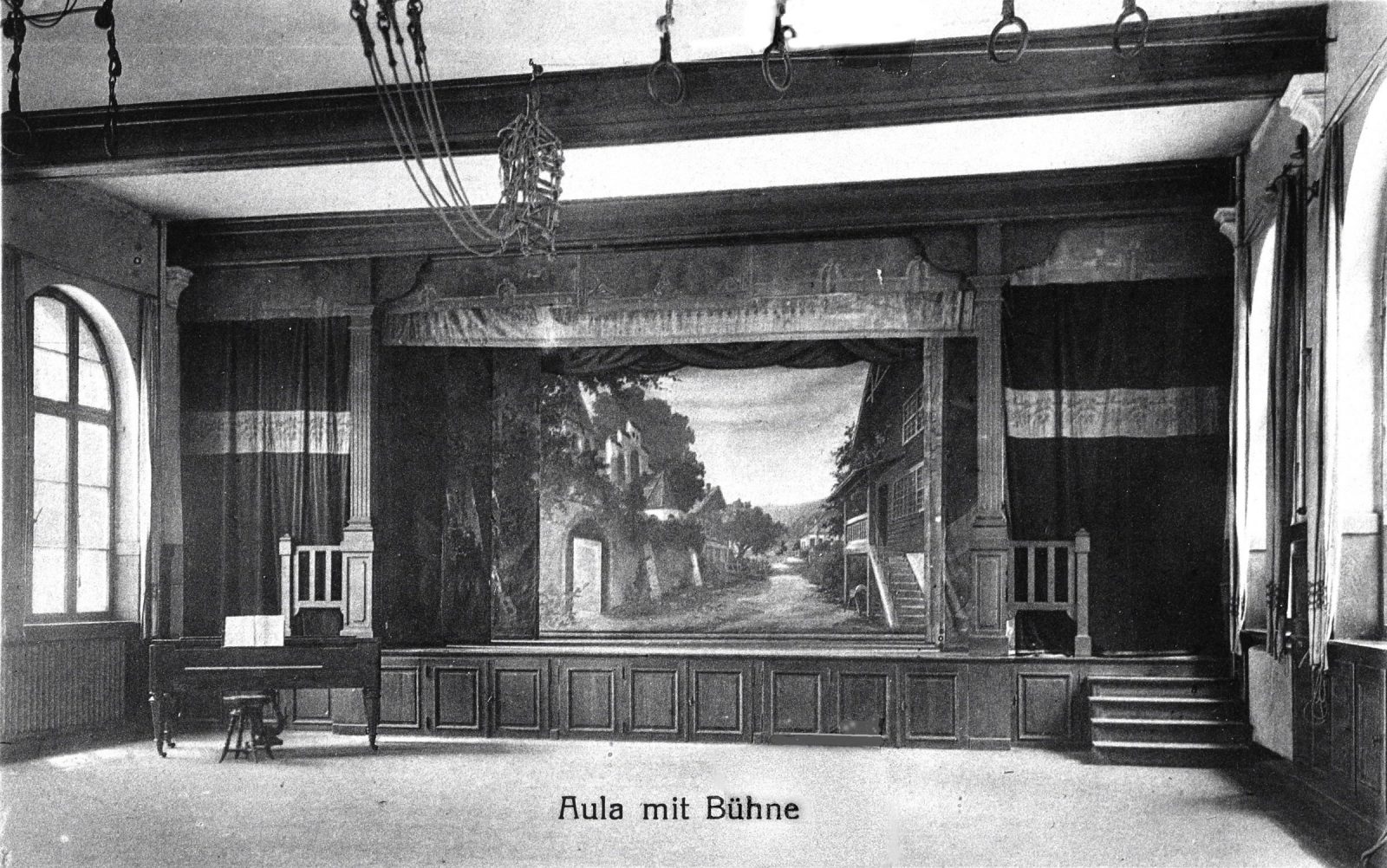 1920 Turnhalle1600