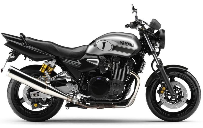 2010er Yamaha XJR1300 B2