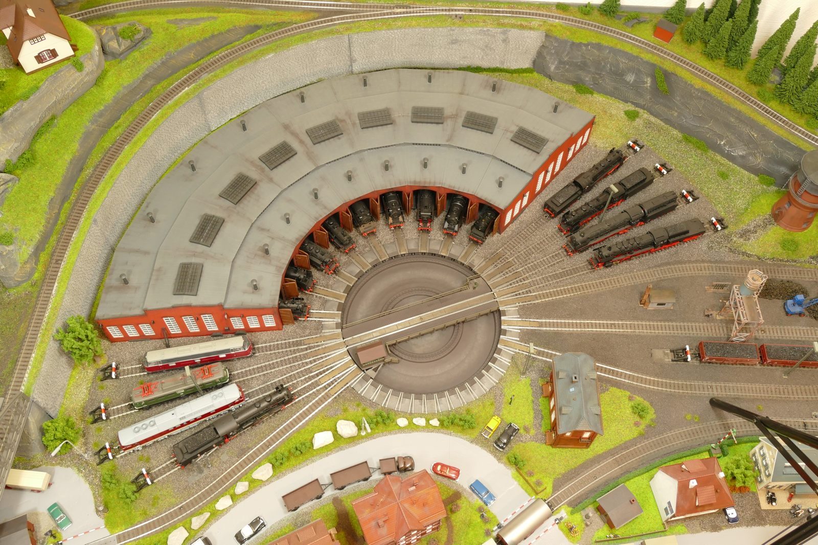 Luftaufnahme des Bw-Lokschuppens