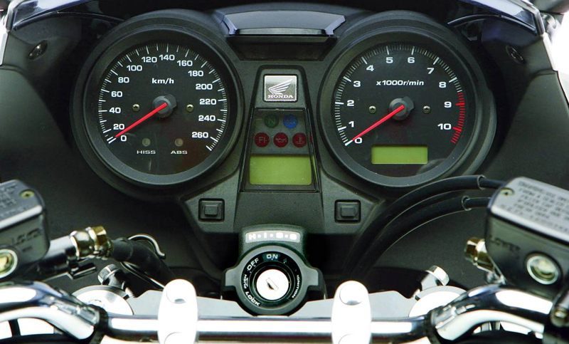 Honda CB1300 Instrumente2