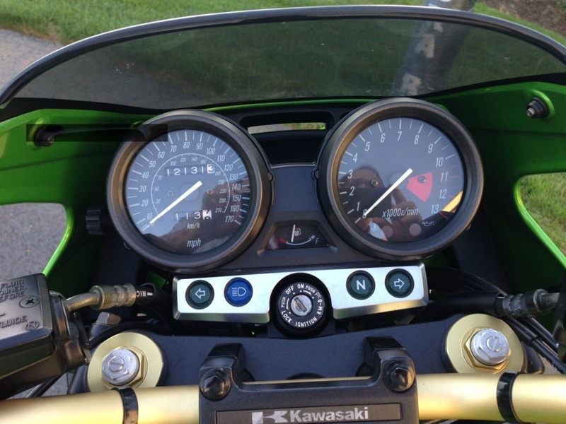 Kawasaki ZRX1200R 2005d